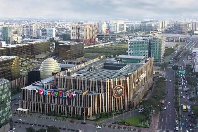 Beach Haven Condo In Moas Shore Resort Near Okada City Of Dreams Solaire Manila Apartment